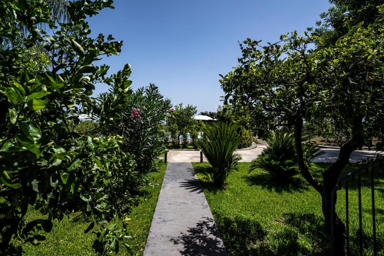 Virdamuri - Etna Country Resort Giarre Kültér fotó